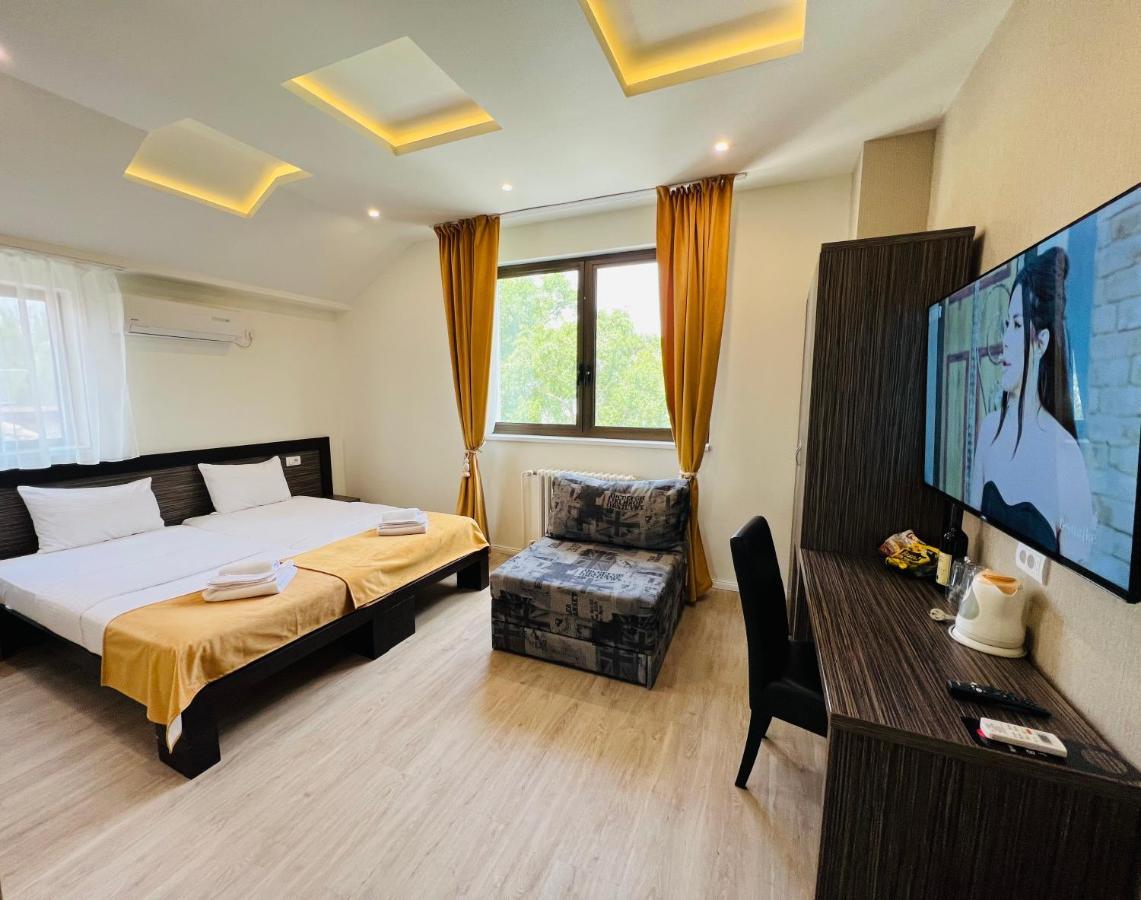 Side One Design Hotel Garni Belgrade Exterior photo