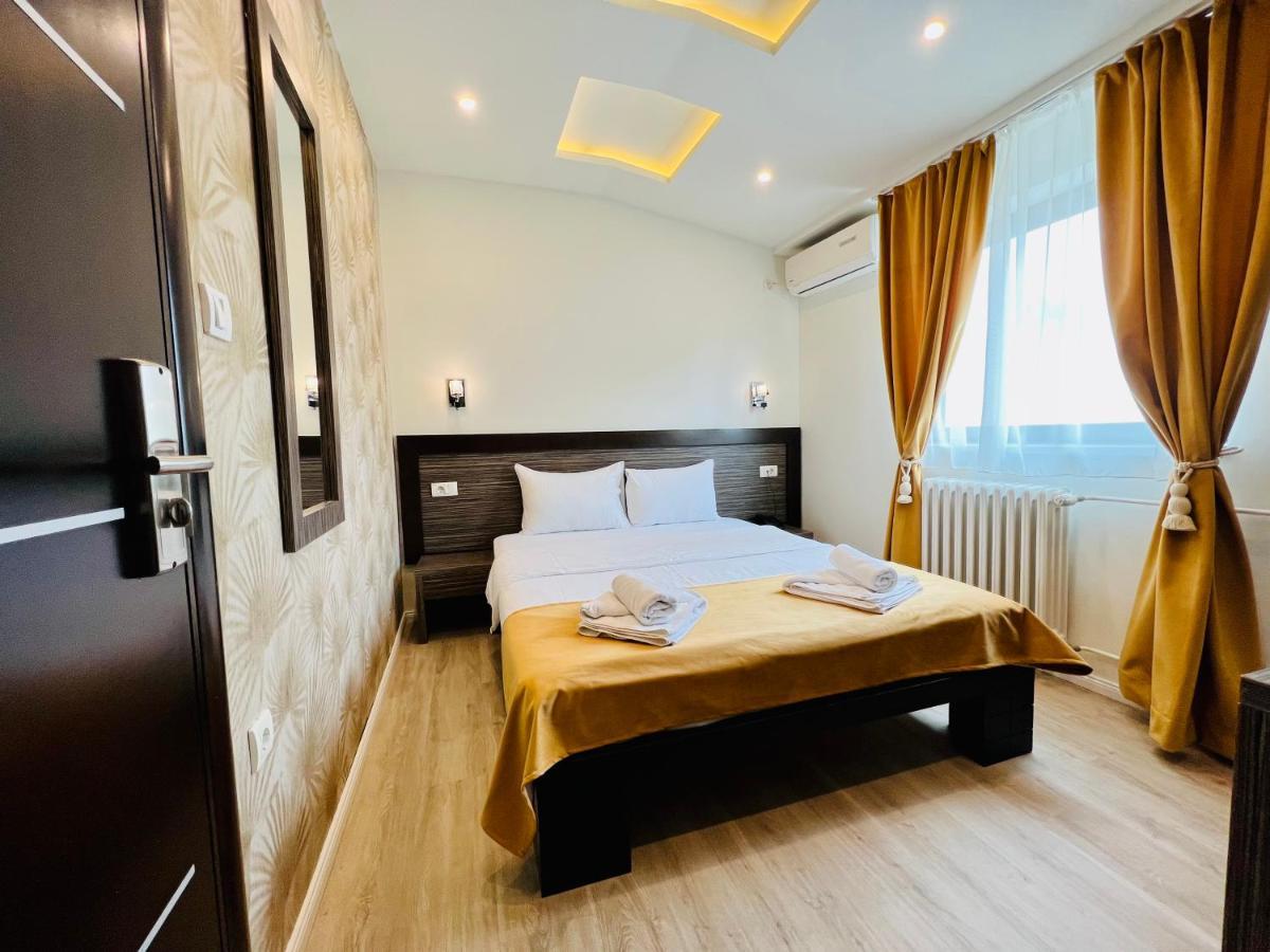 Side One Design Hotel Garni Belgrade Exterior photo