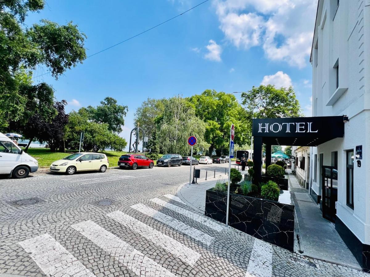 Side One Design Hotel Garni Belgrade Exterior photo